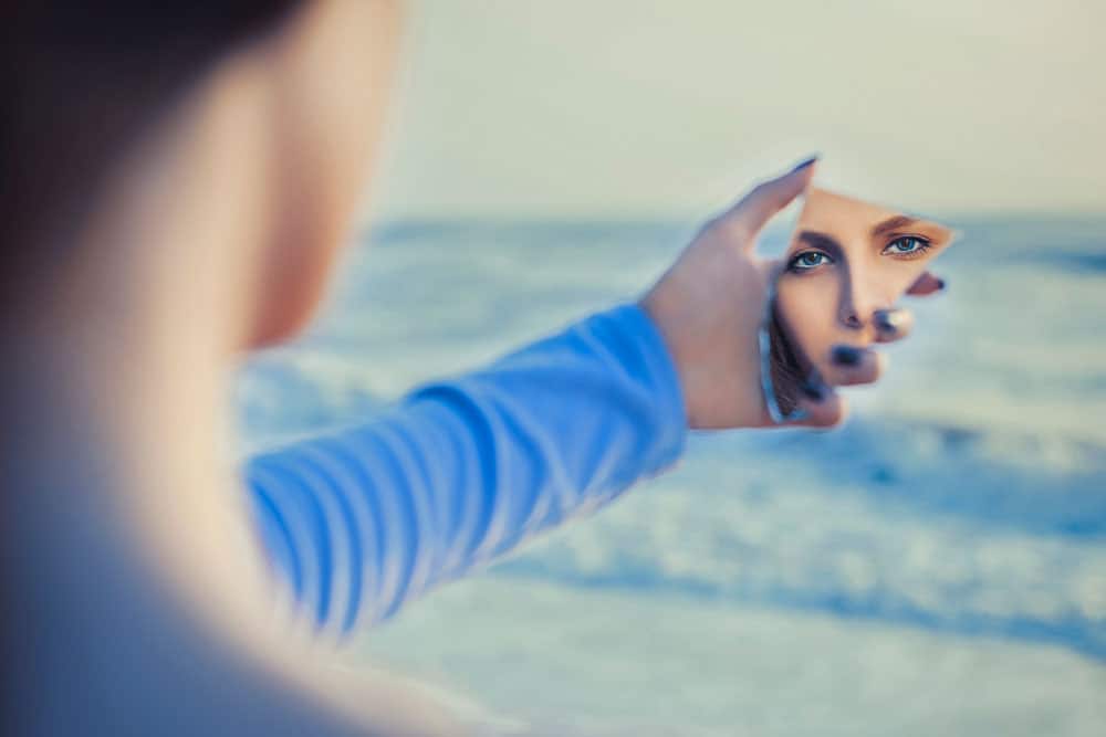 mirror-reflection-at-beach