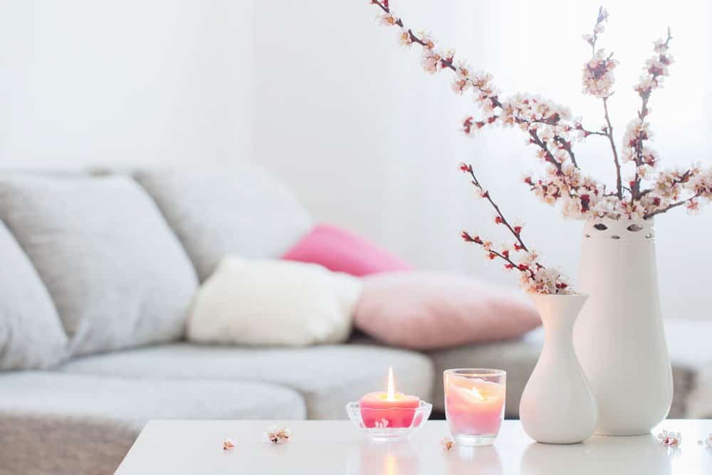 spring-pink-flowers-vase-white-interior