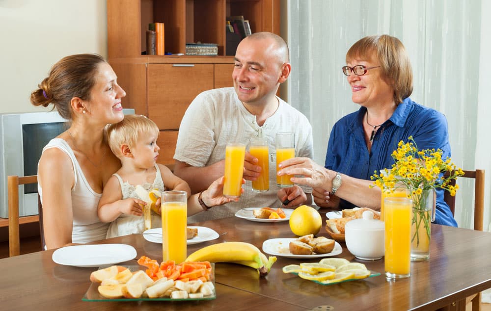 family-drinking-juice family-drinking-juice