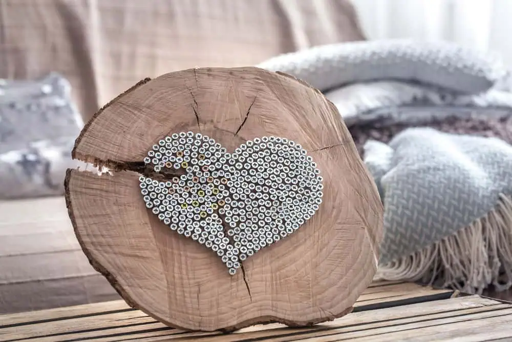 heart-table-interior heart-table-interior